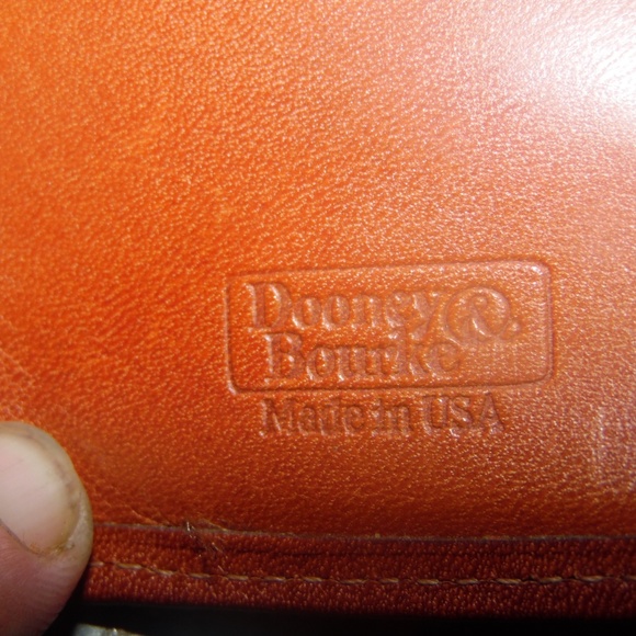Vintage Dooney and Bourke W03 French Wallet - Picture 5 of 5